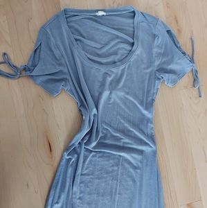 2/10$ Light blue open back maxi dress